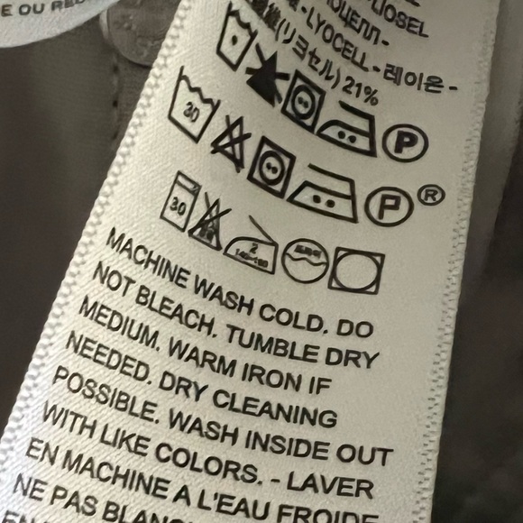 Levi's Black High Loose Flare Jeans NWT Size 29 - Picture 9 of 10